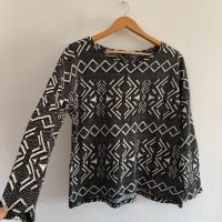 Блуза в черно и бяло, снимка 2 - Блузи с дълъг ръкав и пуловери - 26976173