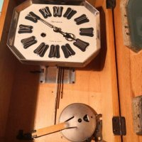 Стенен часовник с махало Jantar, снимка 3 - Антикварни и старинни предмети - 28400092