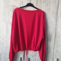 Червена блузка, снимка 1 - Блузи с дълъг ръкав и пуловери - 40399335