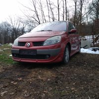 Преден капак Renault Megane Scenic 2  Рено Меган Сценик 2 reno, снимка 1 - Части - 43353194