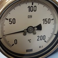 биметален термометър Wika thermometer ф100mm, 0/+200°C, L-1000mm, снимка 2 - Резервни части за машини - 37084112