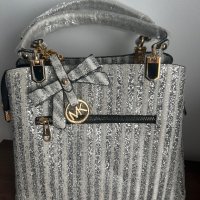 Чанта The Tote Bag, снимка 10 - Чанти - 41915584