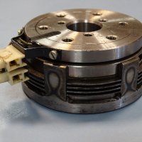 Съединител електромагнитен Binder Magnete 82 113 09C1 multi-disc electromagnetic clutch, снимка 1 - Резервни части за машини - 37994195