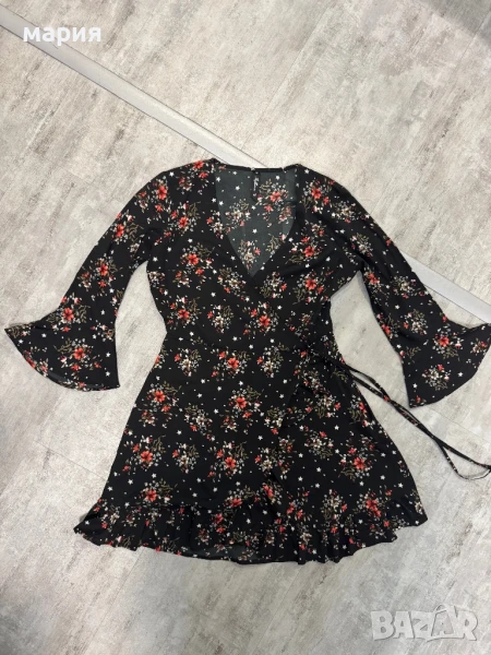 Нова рокля с къдрици М, снимка 1