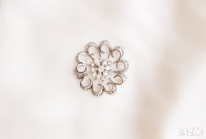 Брошка Silver Flower с кристали 652, снимка 1