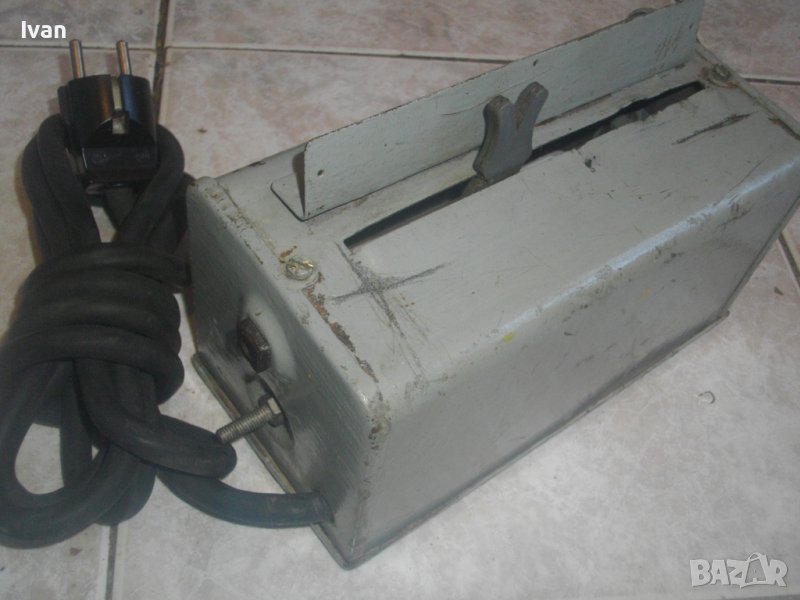 Немски Реостат За Електрожен и Заваръчни Апарати-Старо Качество-VEB-REGULATOR R4-Малък-до 300А-2,0кг, снимка 1