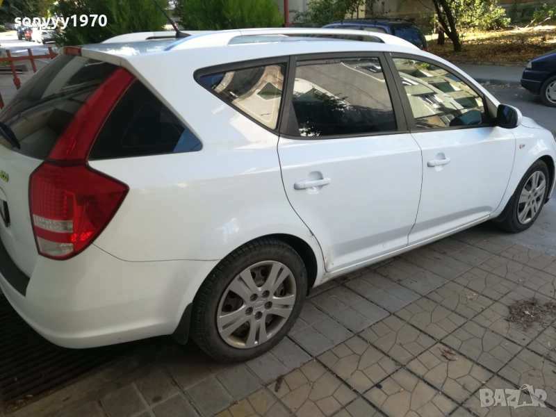 КУПУВАМ ЩОРА ЗА БАГАЖНИК ЗА KIA CEED 2010г КОМБИ 1809251849, снимка 1