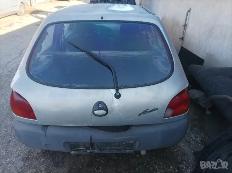 Заден капак за Форд Фиеста 2/3 врати. 96 год. задно стъкло. сив. , снимка 1