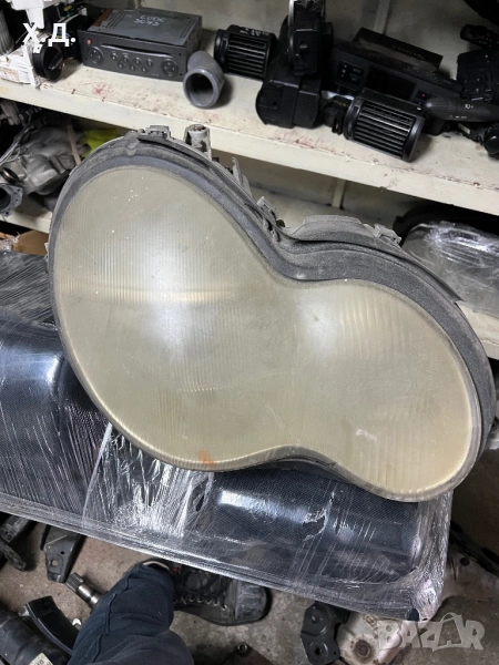 Десен фар мерцедес Ц-класа w203 , снимка 1