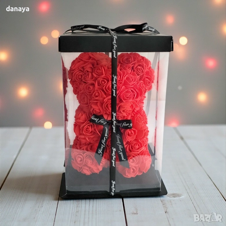 6377 Романтичен подарък Мече от рози в кутия, 22 см, снимка 1