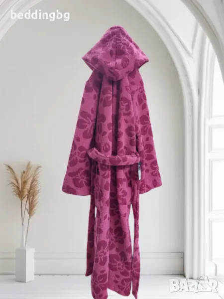 Юношески Халат с Качулка за Момиче 146см – Яна Панагюрище, снимка 1