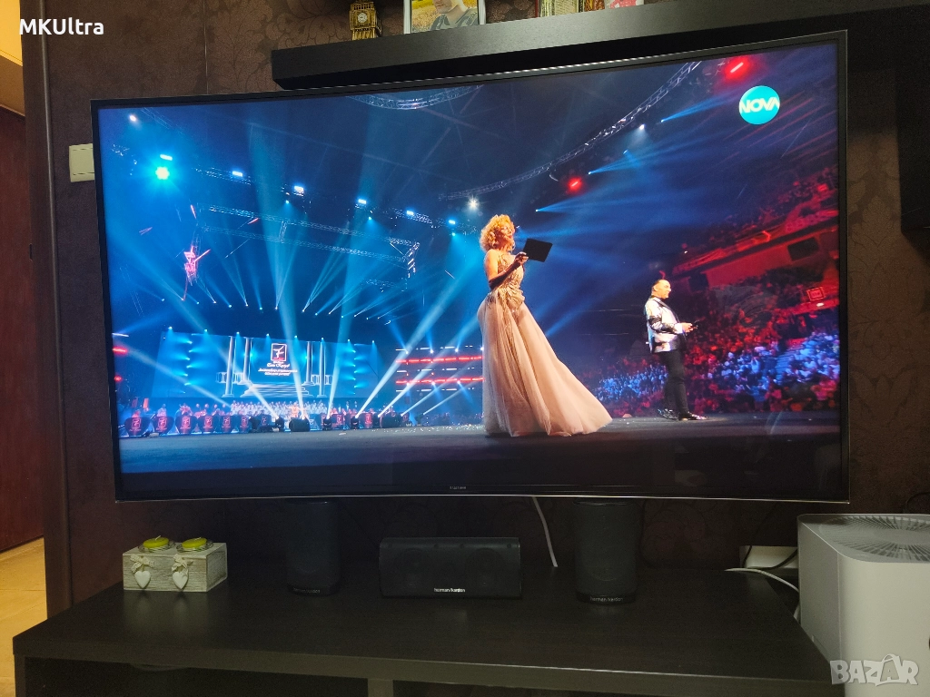 Samsung UE55HU8200L 55" Curved 4K Smart TV + 3D очила, снимка 1