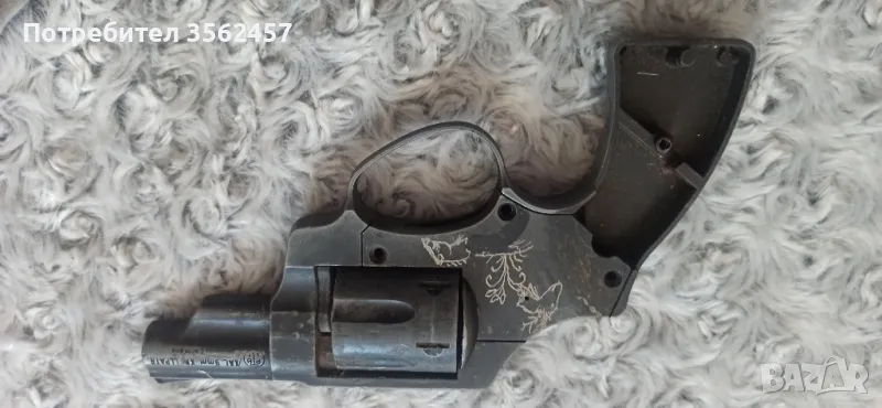 продавам останка от сигнално газов револвер, снимка 1