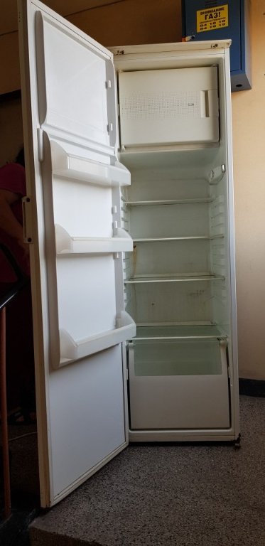 Голям хладилник AEG с камера 312 литра в Хладилници в гр. Русе - ID38052595  — Bazar.bg