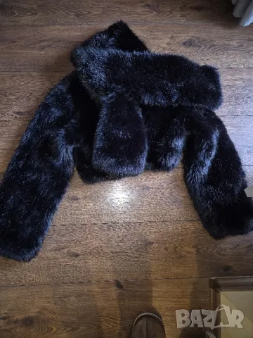 Pinko късо пухкава палто