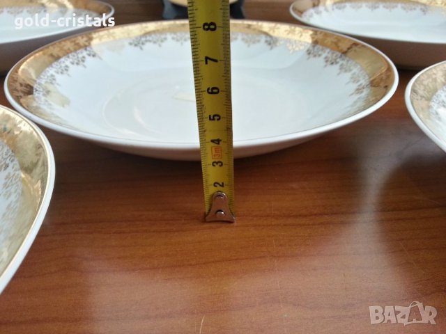 Порцелан Чехословакия сервиз за хранене чинии супник , снимка 3 - Антикварни и старинни предмети - 35089069