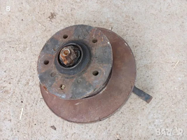 Части за Mercedes 207 D, снимка 4 - Части - 50439084