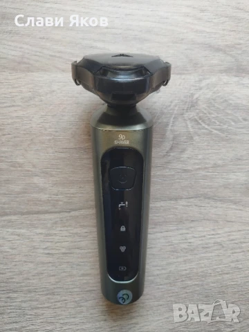 Електрическа самобръсначка с приставки, снимка 3 - Електрически самобръсначки - 50846229