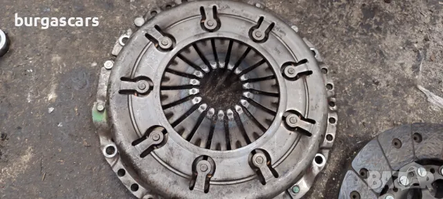 Съединител комплект Vw Passat 5 1.9TDI-101к.с AVB - 80лв, снимка 4 - Части - 49729314