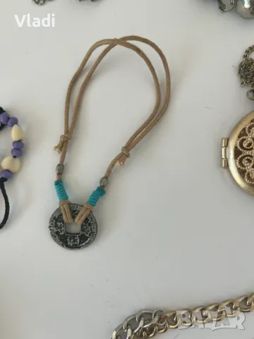 Гердани, снимка 6 - Колиета, медальони, синджири - 48274134