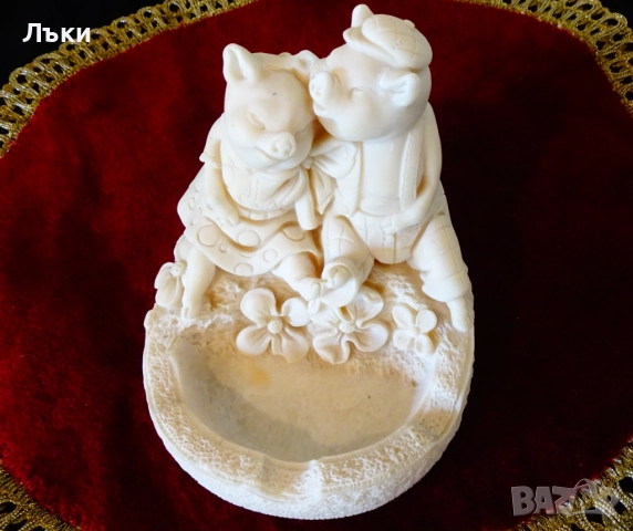 Пепелник с фигура Две Прасенца,Faro Italy. , снимка 3 - Статуетки - 52147296