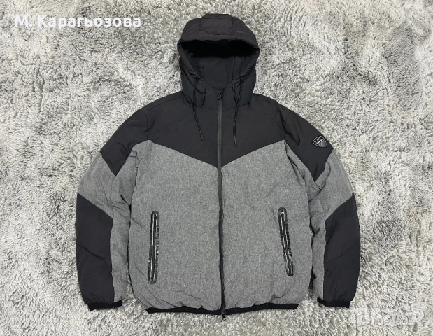 Пухено яке Emporio Armani EA7 Puffer Hooded Jacket, снимка 3 - Якета - 53514663