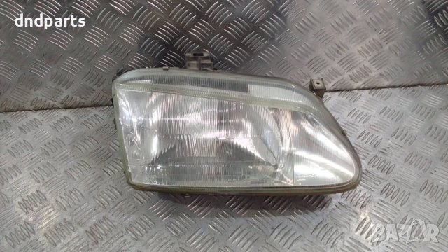 Десен фар Renault Megane 1998г.	