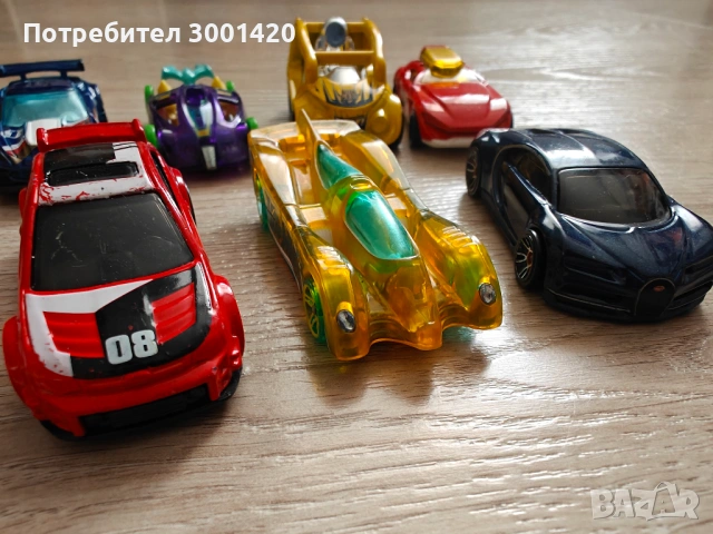 колички Hot Wheels - 11 бр общо, снимка 8 - Коли, камиони, мотори, писти - 53357081