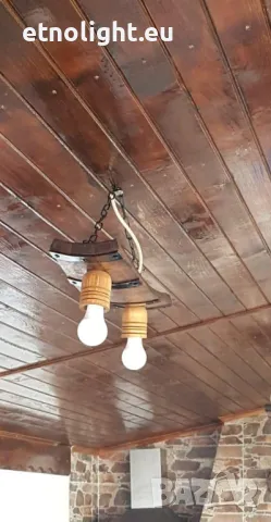 Полилеи от автентични реставрирани бъчви с дървена чашка , снимка 7 - Лампи за таван - 44113335