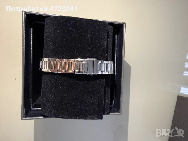 Оригинален часовник Emporio Armani, снимка 7 - Дамски - 53371122