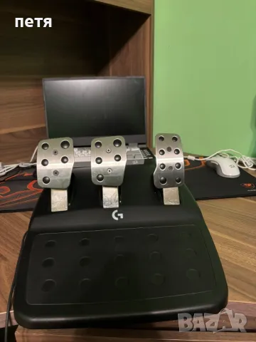 волан с педали logitech gt923, снимка 3 - Джойстици и геймпадове - 48464276