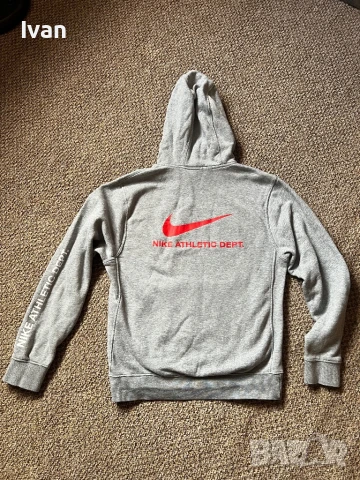 Горница Nike, снимка 4 - Суичъри - 50808042
