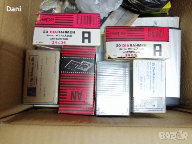 Диапозитиви, снимка 2 - Чанти, стативи, аксесоари - 38968529