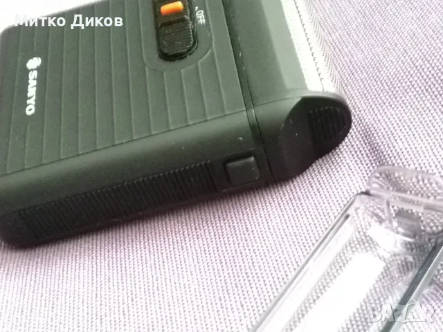 Sanio Japan маркова туристическа машинка за бръснене отлична на батерии , снимка 10 - Машинки за подстригване - 47522330