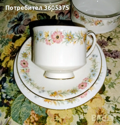 Сервиз за четирима на Royal Albert , снимка 2 - Сервизи - 52839238