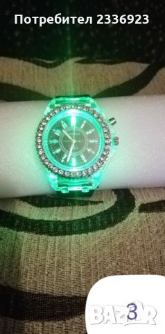 Дамски часовник , снимка 4 - Дамски - 27468651