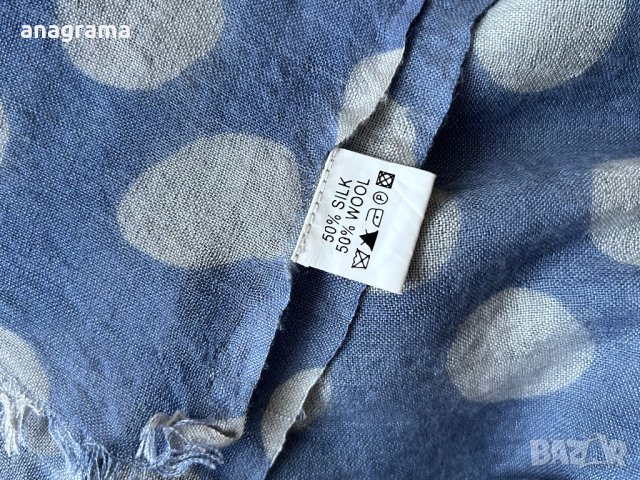 Прекрасен шал вълна и коприна син на точки и голяма синя чанта Roccobarocco , снимка 5 - Чанти - 43493271