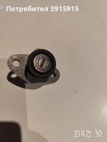 Ключалка за заден капак от Хонда джаз 