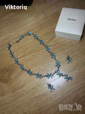 Дамско колие сваровски, снимка 5 - Колиета, медальони, синджири - 52878786