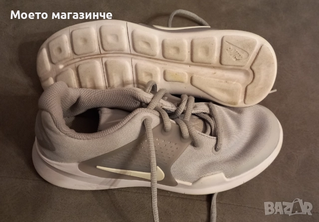 Маратонки Nike Arrows – светлосиви, № 35.5, снимка 4 - Детски маратонки - 51832447