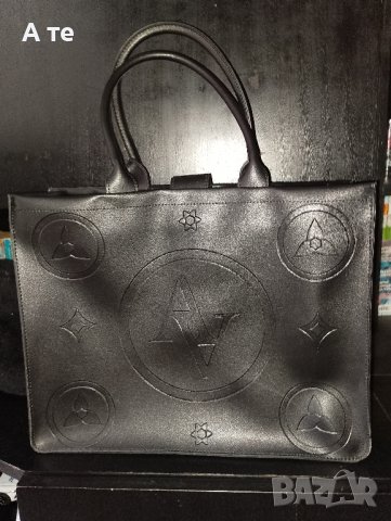 Дамска чанта 