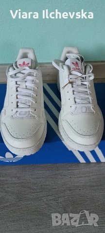дамски маратонки Адидас бели , снимка 2 - Маратонки - 53151748