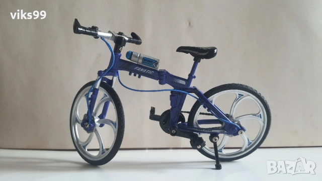 Метални модели на велосипеди в Мащаб 1:8 и 1:10, снимка 2 - Колекции - 52936226