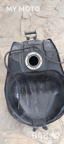 резервоар Suzuki GSXR 1000 K3 K4, снимка 8 - Части - 51615435