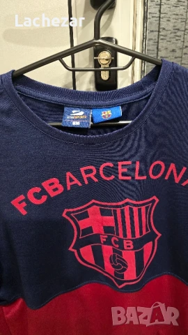тениска FC Barcelona размер Л, снимка 2 - Тениски - 50644511