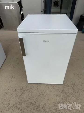 Малък хладилник AEG като нов, снимка 4 - Хладилници - 51915985