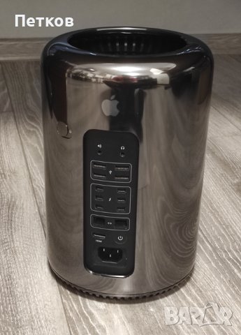 ПРОДАВАМ Apple Mac Pro 6.1, снимка 1