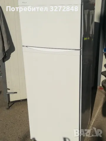 Хладилник с камера 