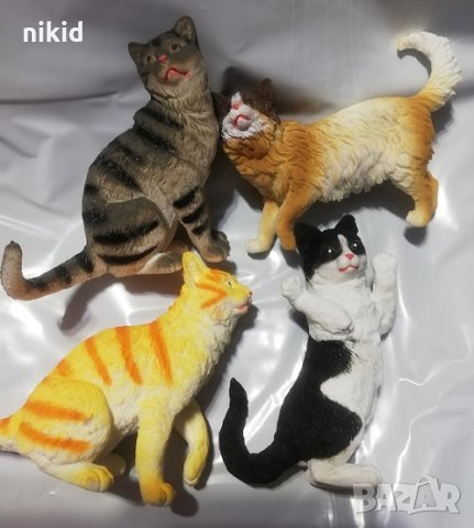 4 котки котка пластмасови фигурки за украса торта и ирга играчки, снимка 1 - Фигурки - 27331469