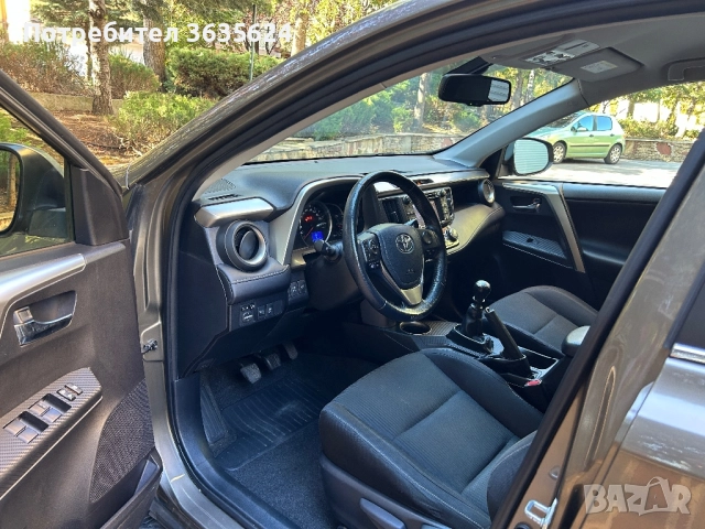 Toyota Rav4 2, 2 D-4D, 4X4, 189 600км, ПЪЛНА СЕРВИЗНА ИСТОРИЯ, снимка 5 - Автомобили и джипове - 52125649